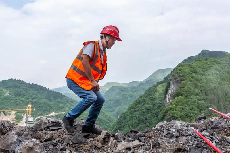 《可爱的路桥人》第三季（二）丨扎根交通一线的“老黄牛”